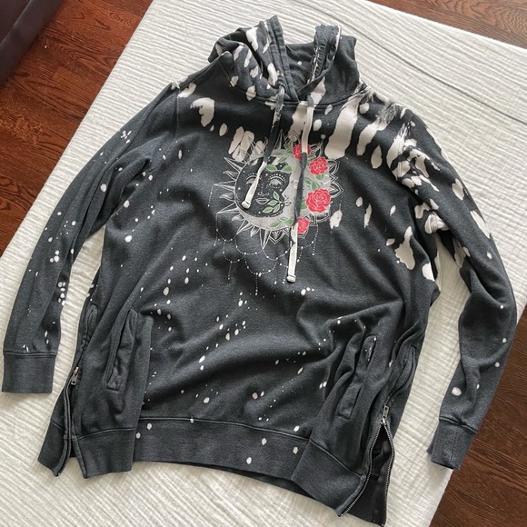 Torrid Hoodie 2 - Picture 6 of 9